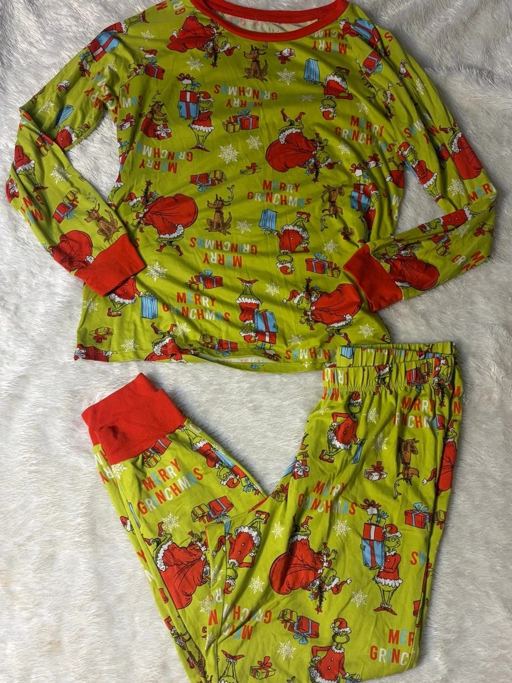 Grinch matching pajama set size medium